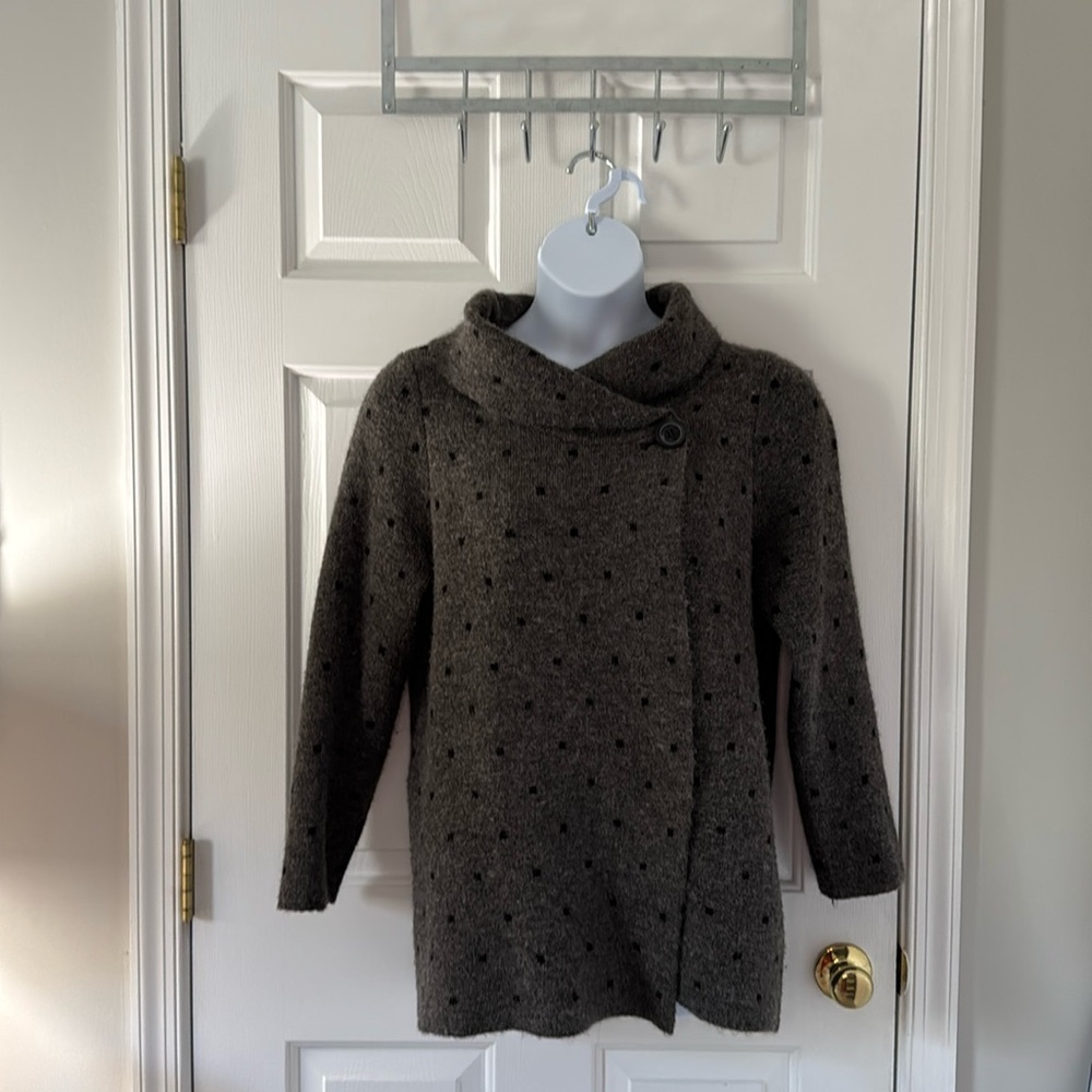 Max Studio Woman Gray Polka Dot Sweater with Shawl Collar